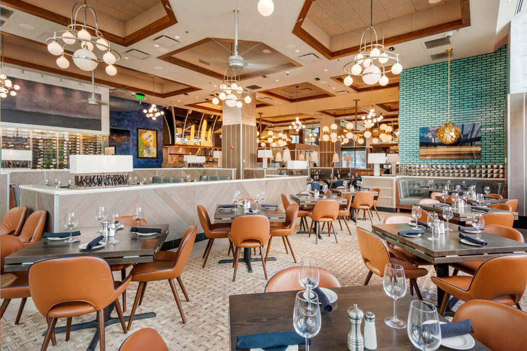 Upscale Restaurant - Aqua