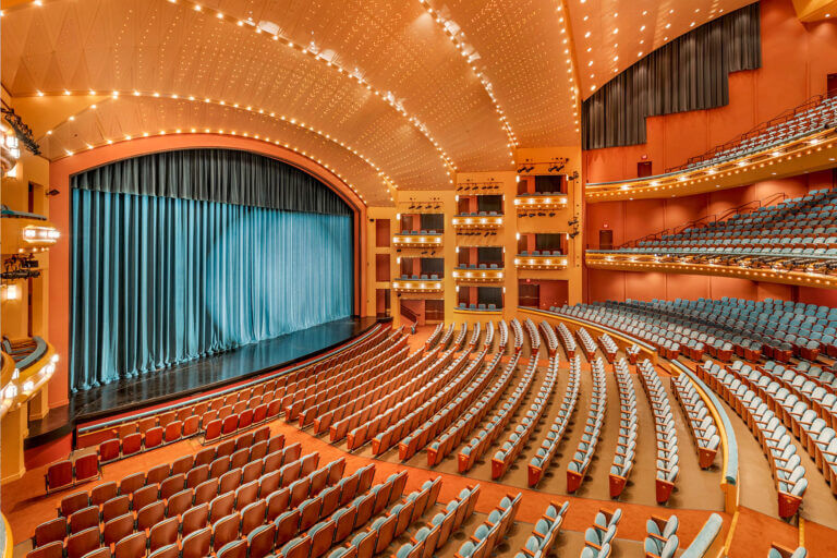 Aronoff Center Theater | CS3 Photography